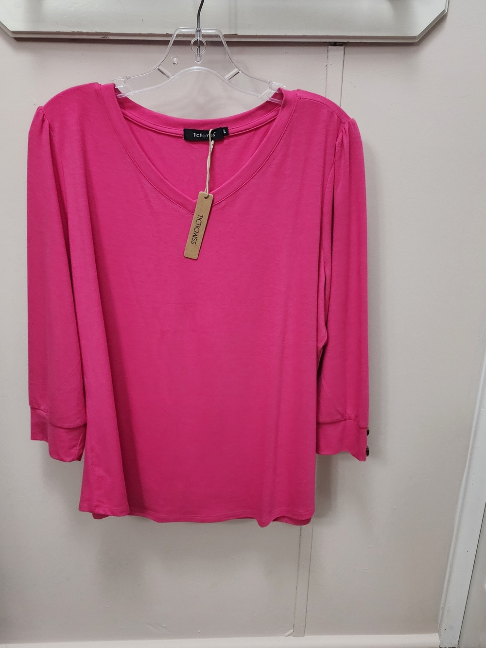 Women's Pink V-Neck 3/4 Sleeve Top